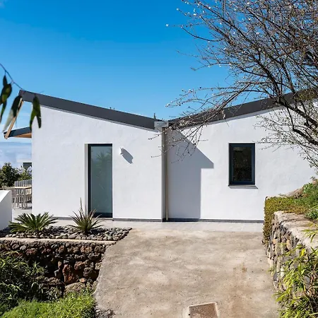 Tatil Evi Sol Tinizara